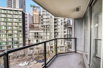 Photo 7 at 706 - 1212 Howe Street, Downtown VW, Vancouver West