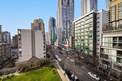 Photo 8 at 706 - 1212 Howe Street, Downtown VW, Vancouver West