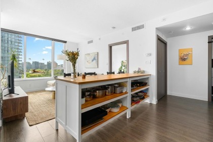 Photo 5 at 608 - 68 Smithe Street, Downtown VW, Vancouver West