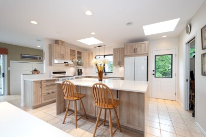 Photo 9 at 530 E Queens Road, Upper Lonsdale, North Vancouver