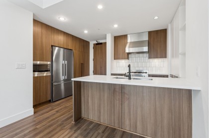 Photo 12 at 405 - 6933 Cambie Street, South Cambie, Vancouver West