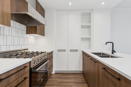 Photo 14 at 405 - 6933 Cambie Street, South Cambie, Vancouver West