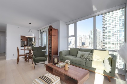 Photo 6 at 1807 - 1077 Marinaside Crescent, Yaletown, Vancouver West