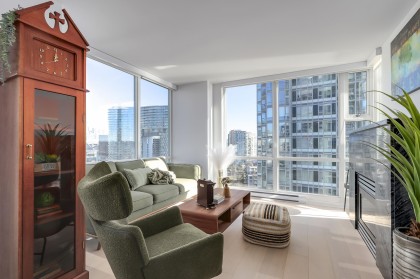 Photo 3 at 1807 - 1077 Marinaside Crescent, Yaletown, Vancouver West