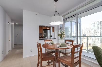 Photo 8 at 1807 - 1077 Marinaside Crescent, Yaletown, Vancouver West