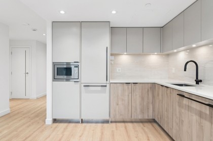 Photo 12 at 317 - 755 Harbourside Drive, Harbourside, North Vancouver