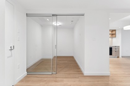 Photo 18 at 317 - 755 Harbourside Drive, Harbourside, North Vancouver