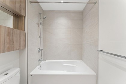 Photo 15 at 317 - 755 Harbourside Drive, Harbourside, North Vancouver