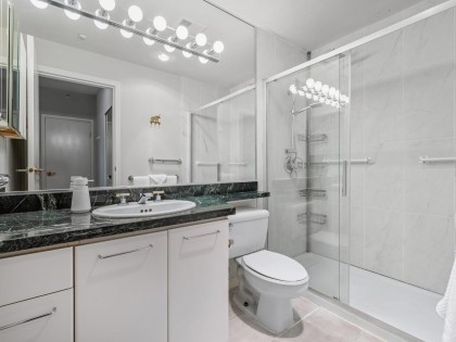 Photo 13 at 18C - 139 Drake Street, Yaletown, Vancouver West