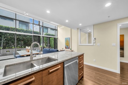 Photo 12 at 103 - 6311 Cambie Street, Oakridge VW, Vancouver West