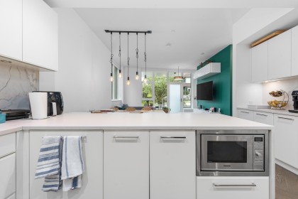 Photo 9 at 528 W 30th Avenue, Cambie, Vancouver West