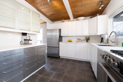 Photo 16 at A27 - 415 W Esplanade Avenue, Lower Lonsdale, North Vancouver