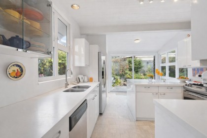 Photo 9 at 2433 Mathers Avenue, Dundarave, West Vancouver