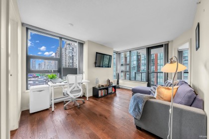 Photo 1 at 1001 - 928 Homer Street, Yaletown, Vancouver West