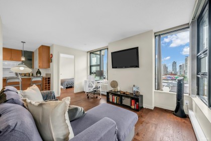 Photo 4 at 1001 - 928 Homer Street, Yaletown, Vancouver West