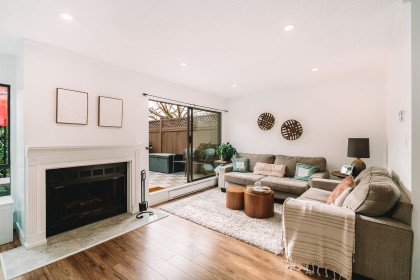 Photo 11 at 19 - 230 W 14th Street, Central Lonsdale, North Vancouver