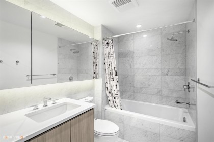 Photo 16 at 2816 - 89 Nelson Street, Yaletown, Vancouver West