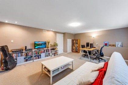 Photo 19 at 3020 Thorncliffe Drive, Edgemont, North Vancouver