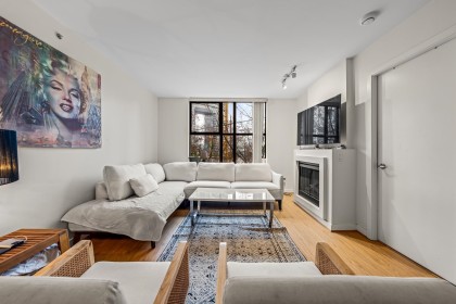 Photo 7 at 305 - 989 Beatty Street, Yaletown, Vancouver West