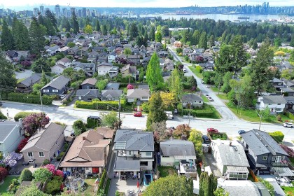 Photo 23 at 440 W Queens Road, Upper Lonsdale, North Vancouver