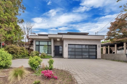 Photo 1 at 440 W Queens Road, Upper Lonsdale, North Vancouver