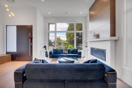 Photo 10 at 440 W Queens Road, Upper Lonsdale, North Vancouver