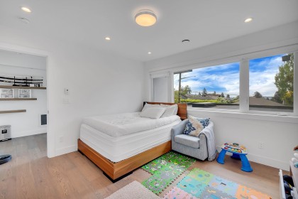 Photo 31 at 440 W Queens Road, Upper Lonsdale, North Vancouver