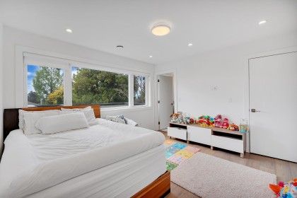 Photo 25 at 440 W Queens Road, Upper Lonsdale, North Vancouver