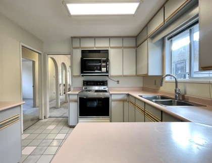 Photo 12 at 937 W 18th Avenue, Cambie, Vancouver West