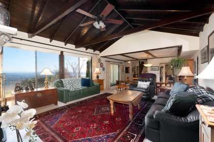 Photo 10 at 560 Craigmohr Drive, Glenmore, West Vancouver