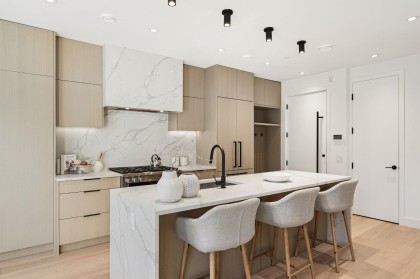 Photo 3 at 2 - 3036 W 14th Avenue, Kitsilano, Vancouver West