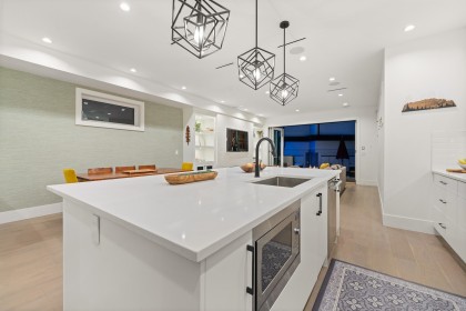 Photo 5 at 336 E Keith Road, Central Lonsdale, North Vancouver