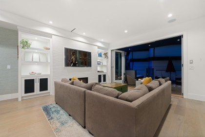 Photo 10 at 336 E Keith Road, Central Lonsdale, North Vancouver