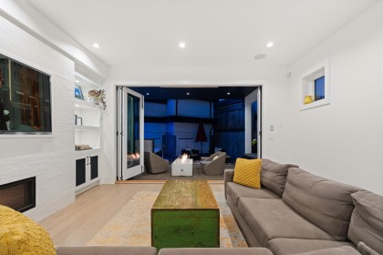 Photo 11 at 336 E Keith Road, Central Lonsdale, North Vancouver