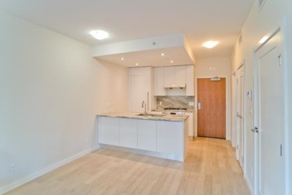 Photo 7 at 302 - 2033 W 10th Avenue, Kitsilano, Vancouver West