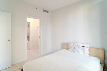 Photo 11 at 302 - 2033 W 10th Avenue, Kitsilano, Vancouver West