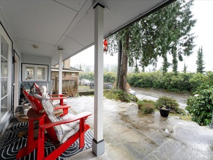 Photo 3 at 322 E 25th Street, Upper Lonsdale, North Vancouver