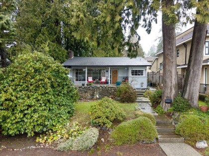 Photo 1 at 322 E 25th Street, Upper Lonsdale, North Vancouver