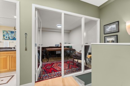 Photo 22 at 1053 Marinaside Crescent, Yaletown, Vancouver West