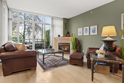 Photo 7 at 1053 Marinaside Crescent, Yaletown, Vancouver West