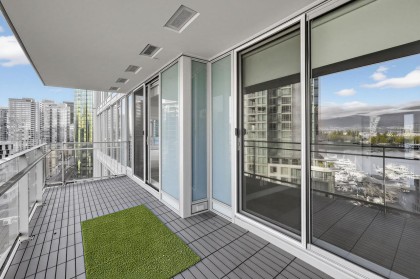 Photo 26 at 1202 - 1499 W Pender Street, Coal Harbour, Vancouver West