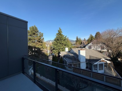 Photo 10 at 419 - 422 E 3rd Street, Lower Lonsdale, North Vancouver