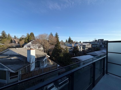 Photo 11 at 419 - 422 E 3rd Street, Lower Lonsdale, North Vancouver