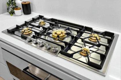 Photo 6 at 205 - 1331 Marine Drive, Ambleside, West Vancouver