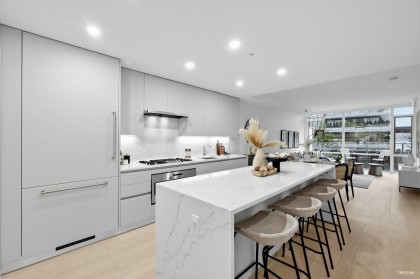 Photo 1 at 205 - 1331 Marine Drive, Ambleside, West Vancouver