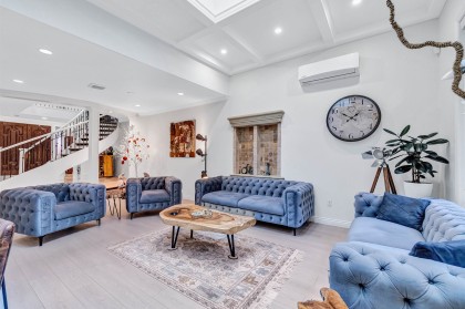 Photo 4 at 1219 Arborlynn Drive, Westlynn, North Vancouver