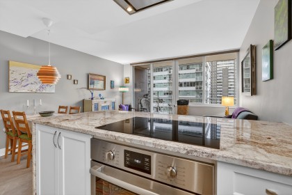 Photo 4 at 402 - 1100 Harwood Street, West End VW, Vancouver West