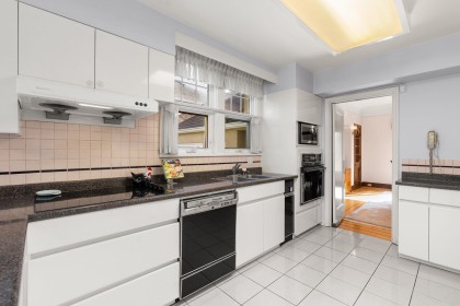 Photo 19 at 1537 W 40th Avenue, Shaughnessy, Vancouver West