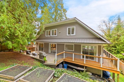 Photo 6 at 4622 Cove Cliff Road, Deep Cove, North Vancouver