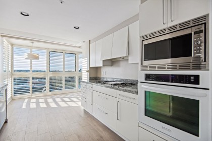 Photo 13 at 901 - 1550 W 15th Street, Fairview VW, Vancouver West